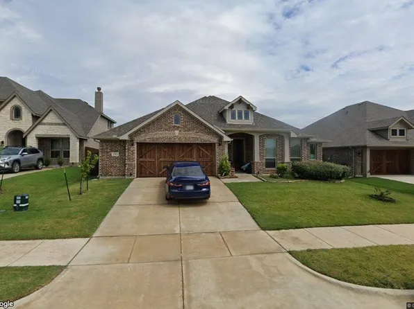 289 Sparkling Springs Dr, Waxahachie, TX 75165