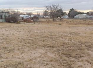 322 Farris St, Carlsbad, NM 88220