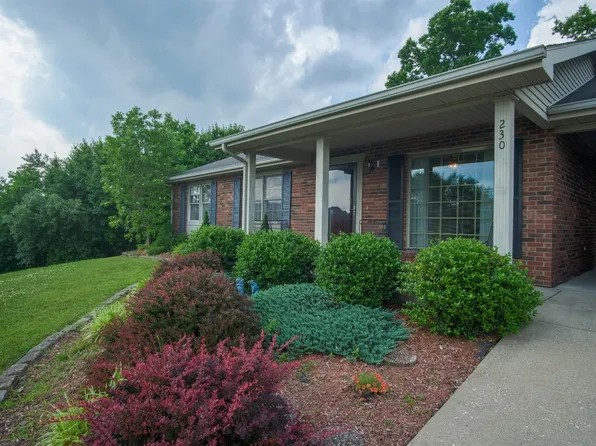 230 Park Hills Dr, Morehead, KY 40351