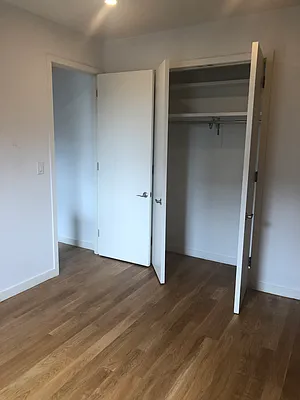 Rented by Longbrook Real Estate Capital LLC | media 15