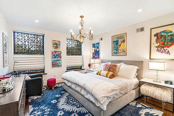 Sold by Compass | media 30