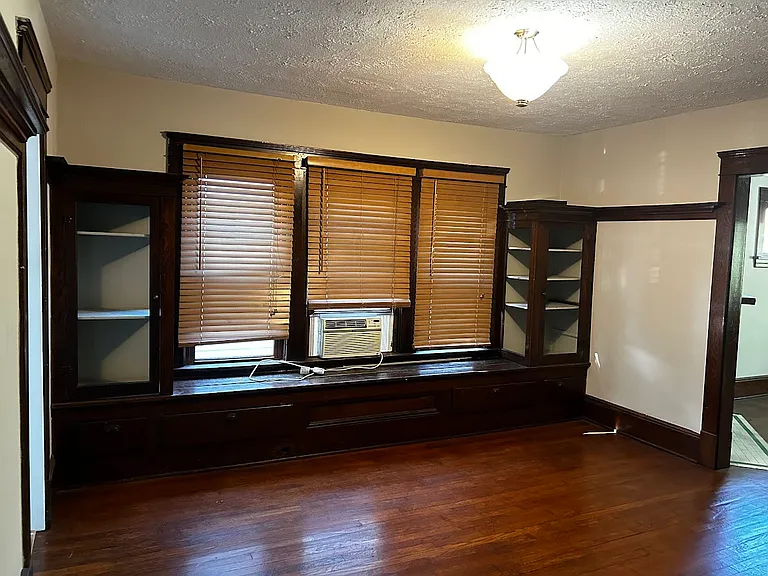 1321-1323 W89th street 2nd floor Family Room