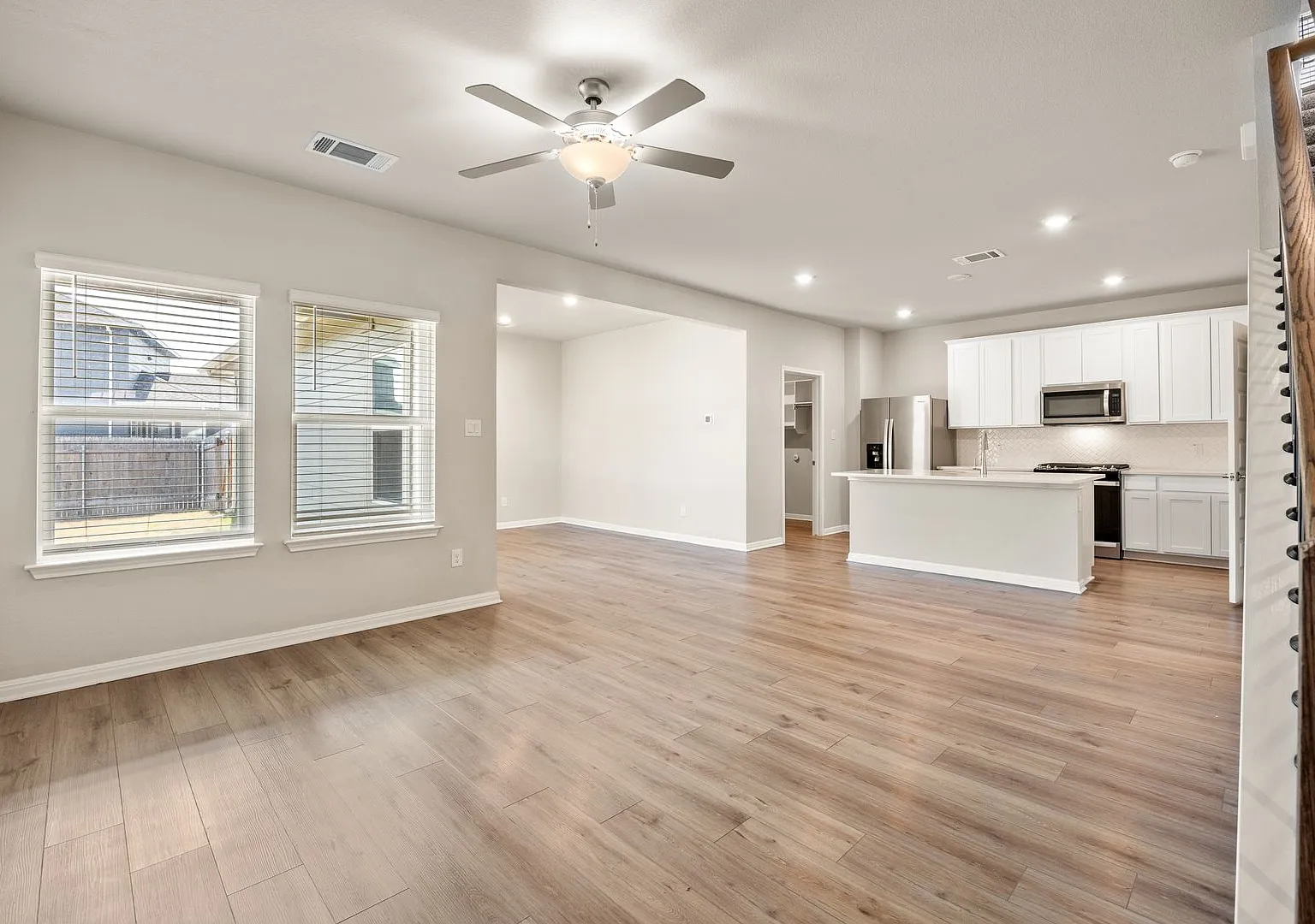 Like New in Durango Farms — Photo 2