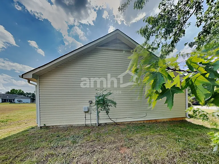 1222 Cabots Ln — Photo 15