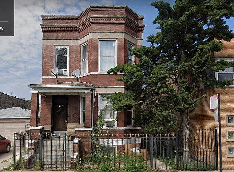 1st image of 2542 W 51st St