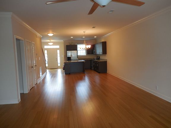 3rd image of 124 Bogard Ln