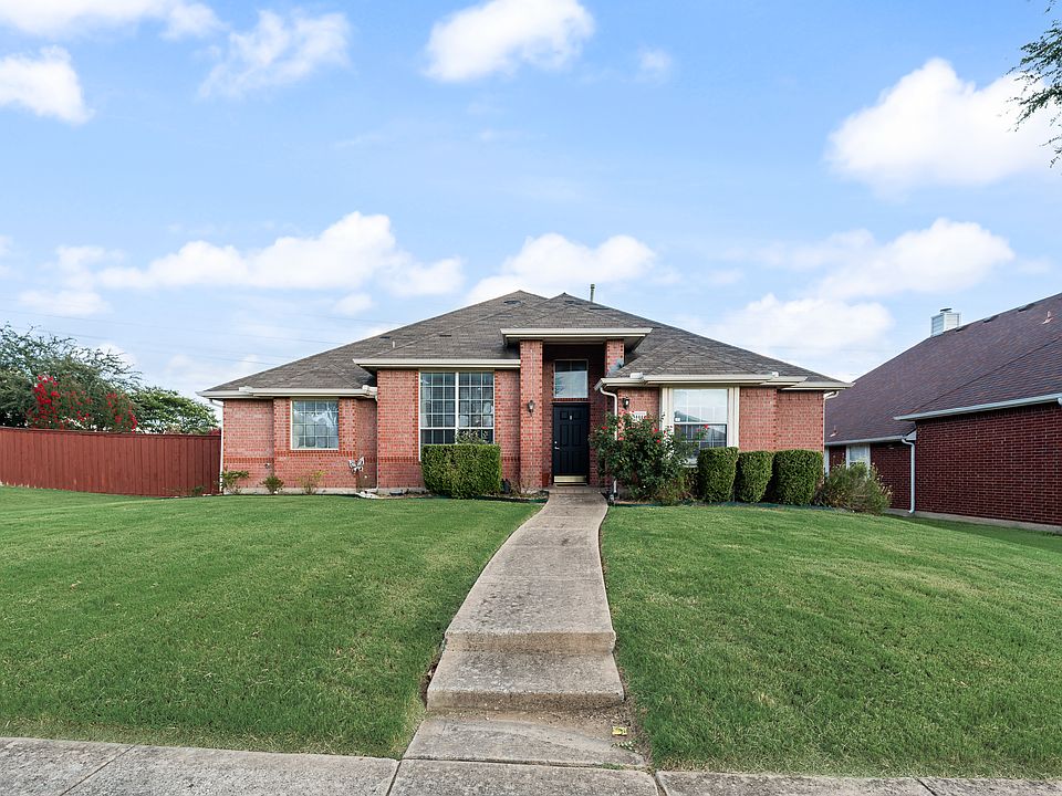 1st image of 3444 Bluegrass Dr