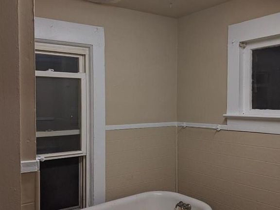 5th image of 17 Palmetto Ave