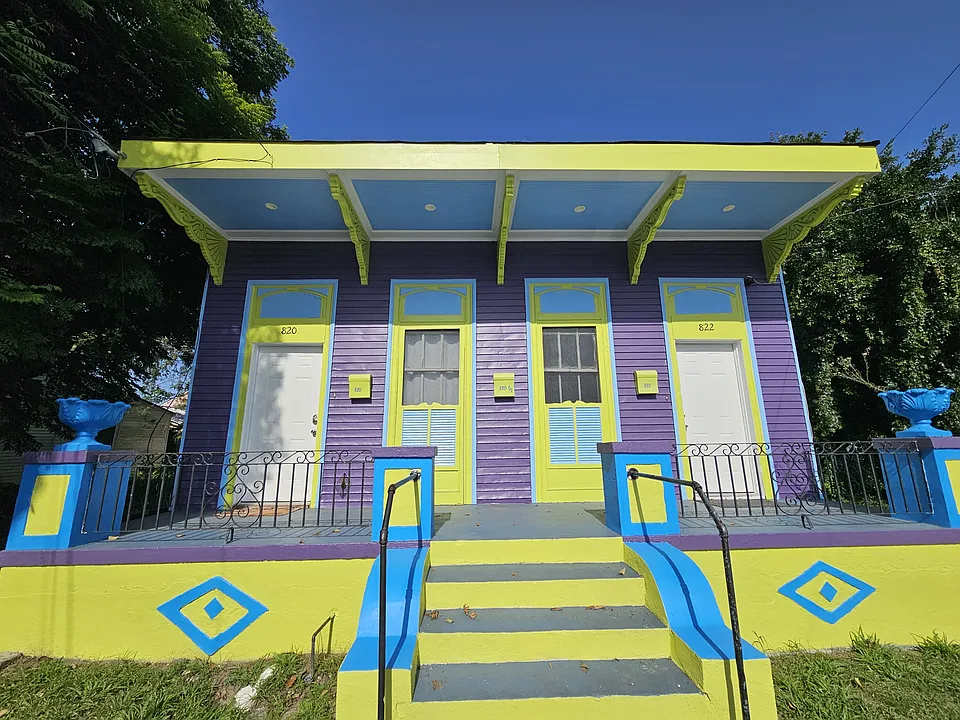 822 Nunez St