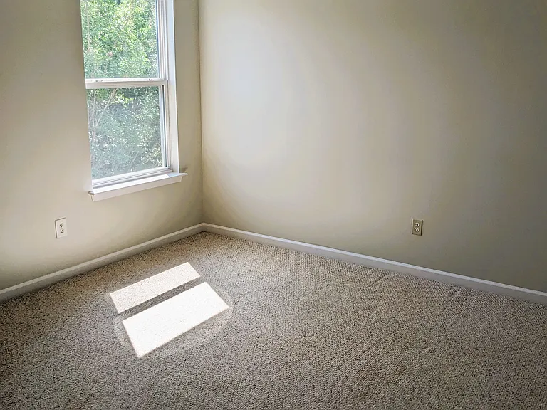 13622 Stringfellow Ln — Photo 16