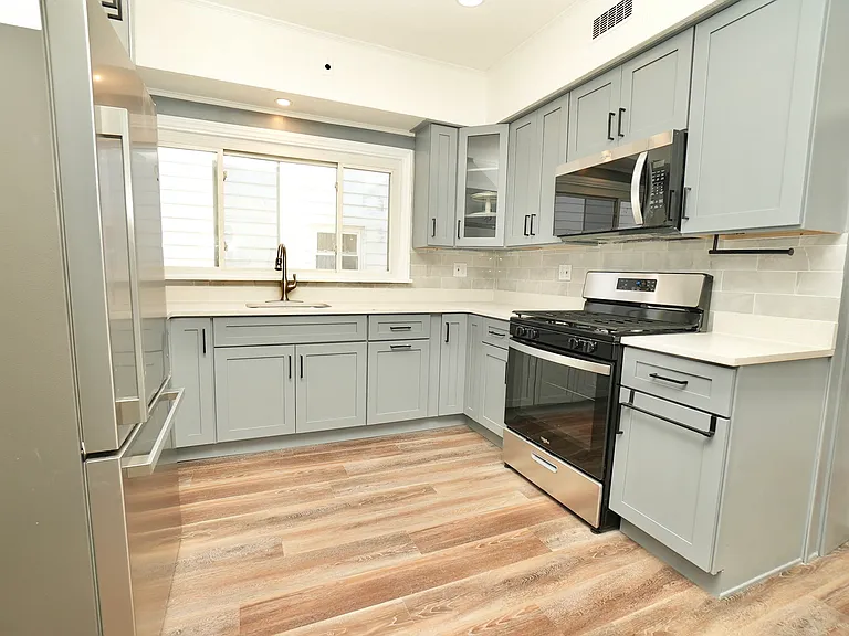 127 Brighton Ave #1 — Photo 16