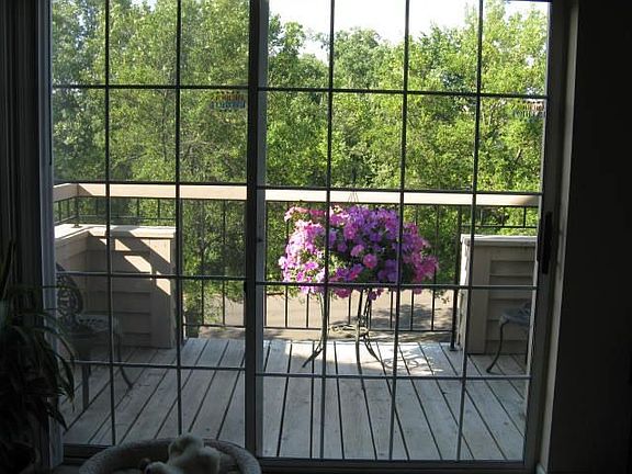 5th image of 6165 Chasewood Pkwy APT 202