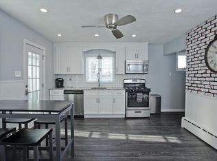 36 Spring St, Agawam, MA 01001