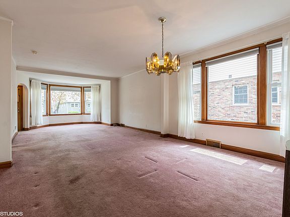 3rd image of 9422 Tulley Ave