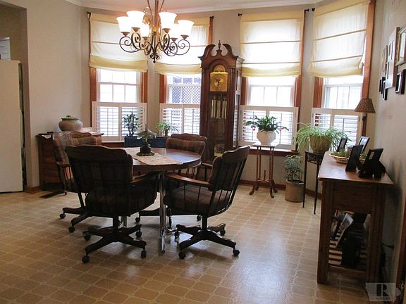 5th image of 717 Antique City Dr