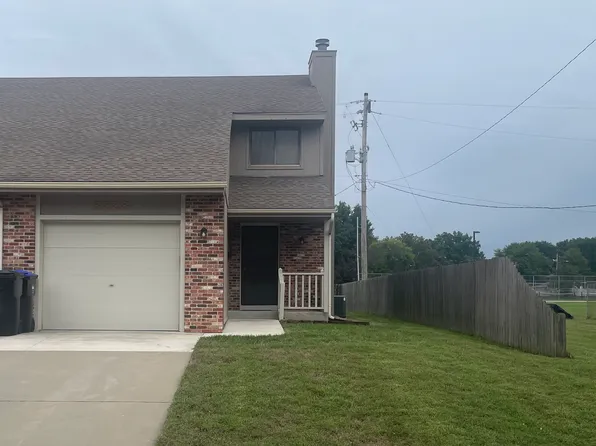 3228 SW Randolph Ave #1, Topeka, KS 66611