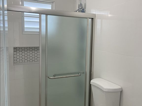 Bano completamente nuevo agua fria y caliente