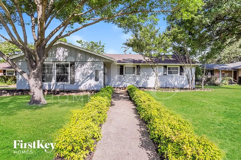 3439 Timberview Rd