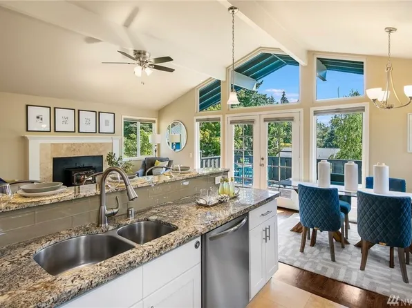 3806 224th Pl SW, Mountlake Terrace, WA 98043
