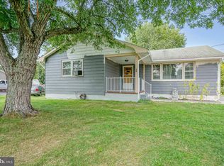 28 Malaga Ter, Malaga, NJ 08328