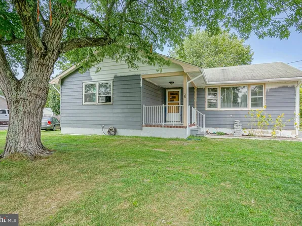 28 Malaga Ter, Malaga, NJ 08328