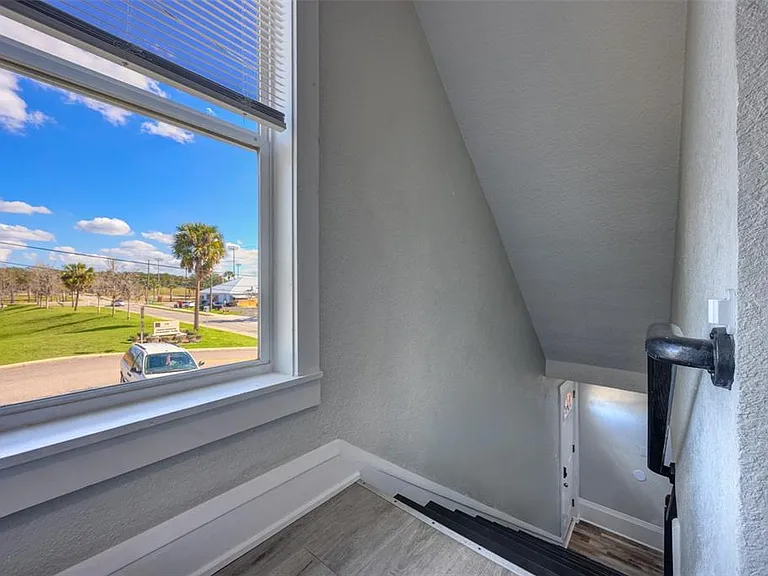 117 E Euclid Ave — Photo 21