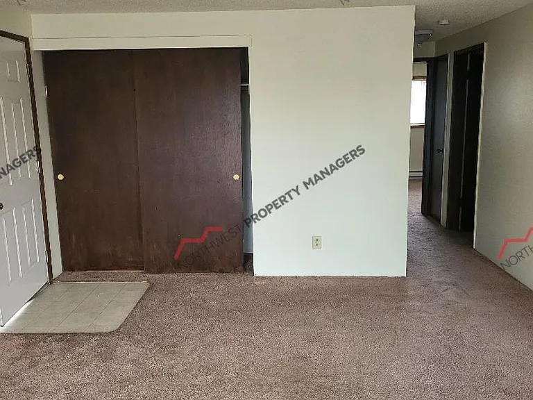 1205 Alder St — Photo 3