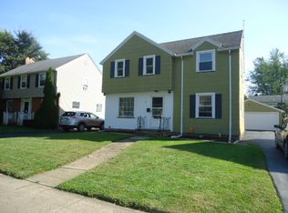 361 Somershire Dr, Rochester, NY 14617