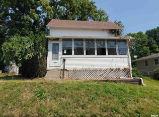 1657 27th Ave, Moline, IL 61265