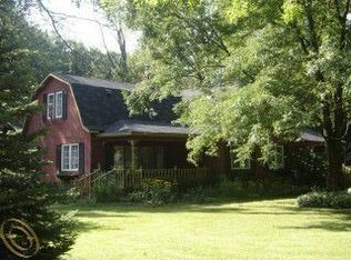 514 Lake St, Howell, MI 48843