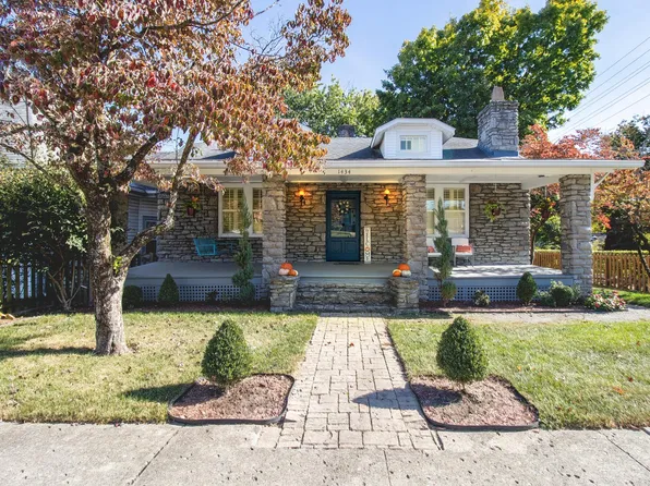 1434 Cypress St, Paris, KY 40361