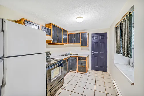 364 Colonial Ave #7B Photo 1