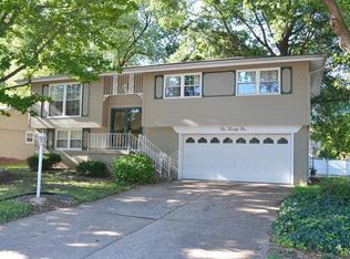 1021 Rutledge Dr, Belleville, IL 62221