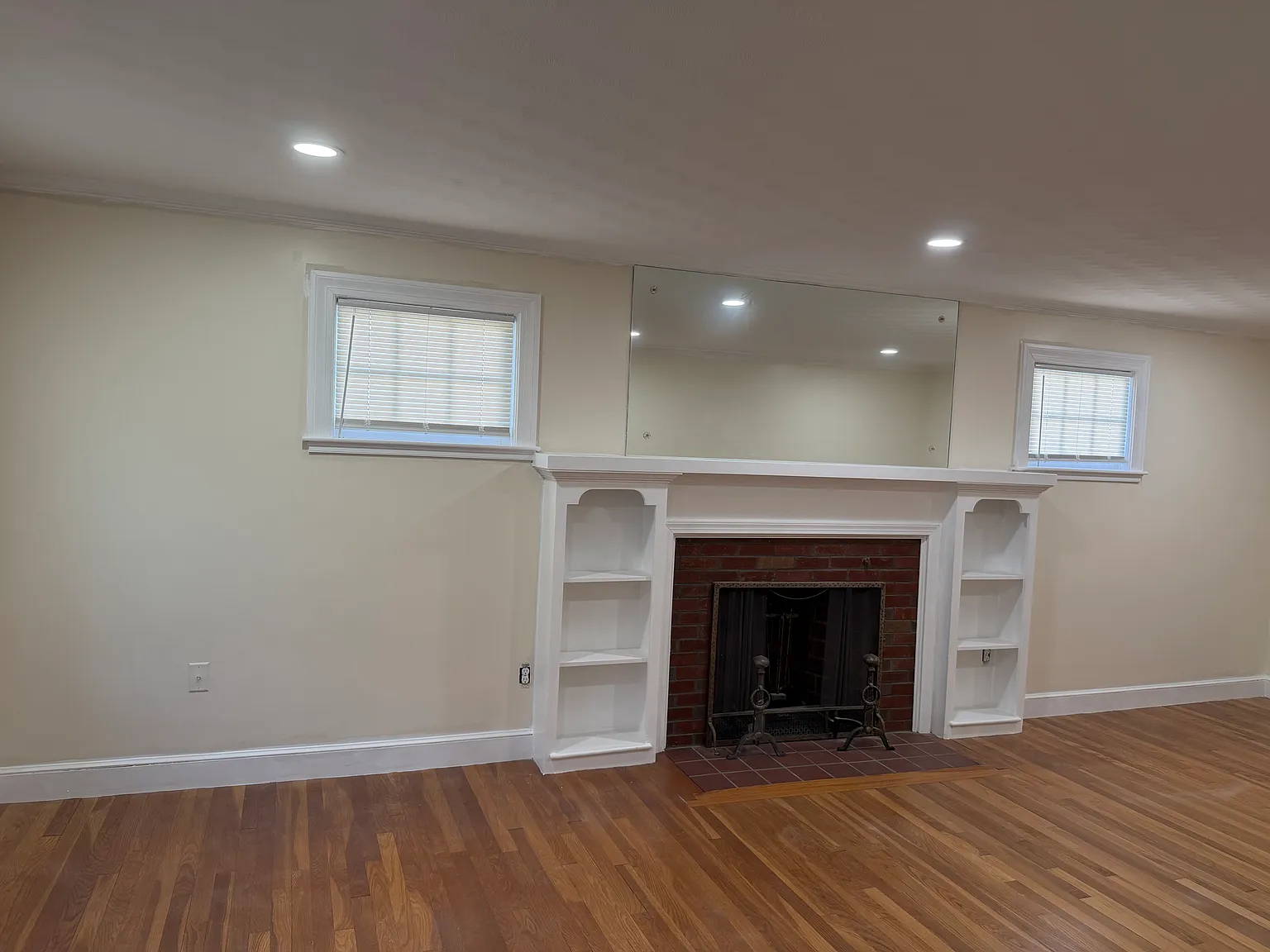 3 bed, 1744 sqft, $4,000 — Photo 3