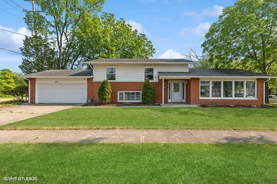 501 Circle Dr photo 1