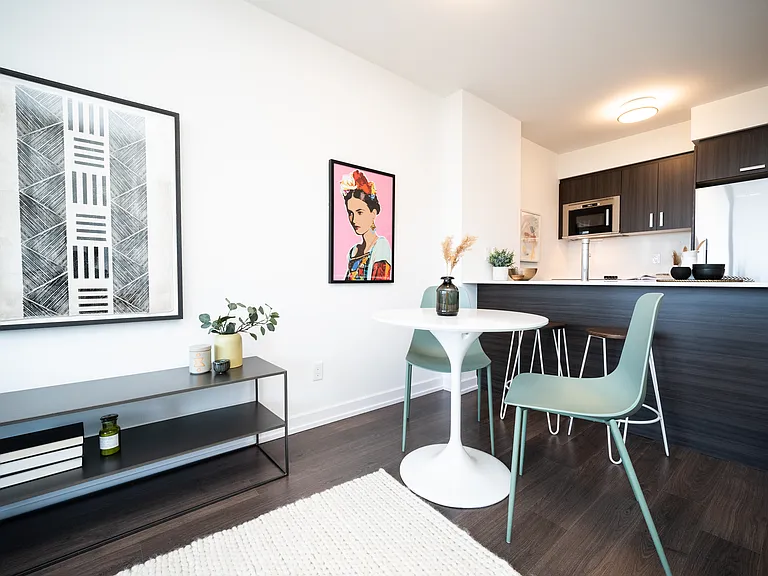18 Erskine Ave — Photo 38