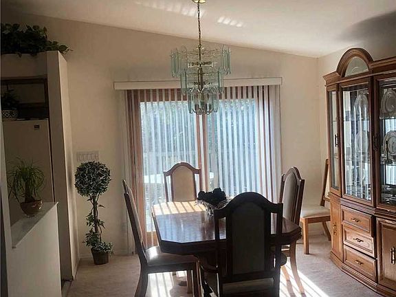 4th image of 30 Cardinal Ln