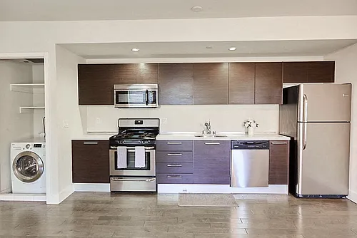 Brownstone Lofts Photo 1