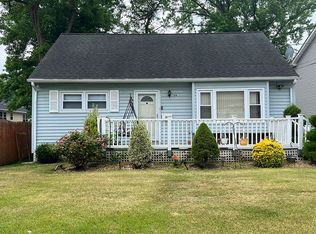 29 Kiva St, Iselin, NJ 08830