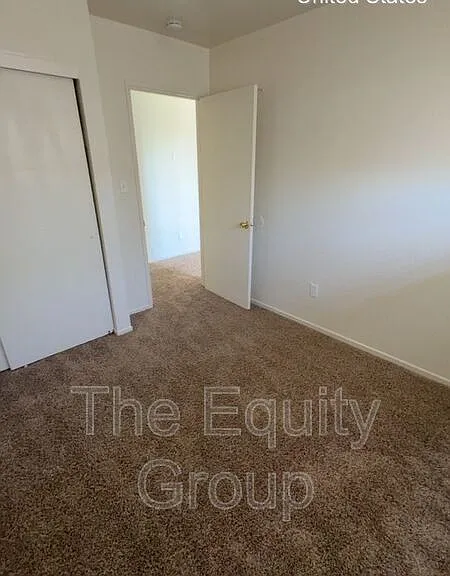311 E Elm St #7 — Photo 7