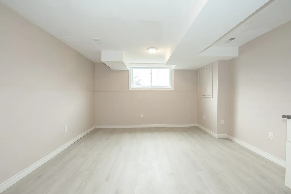 55 Marshall Avenue — Photo 2