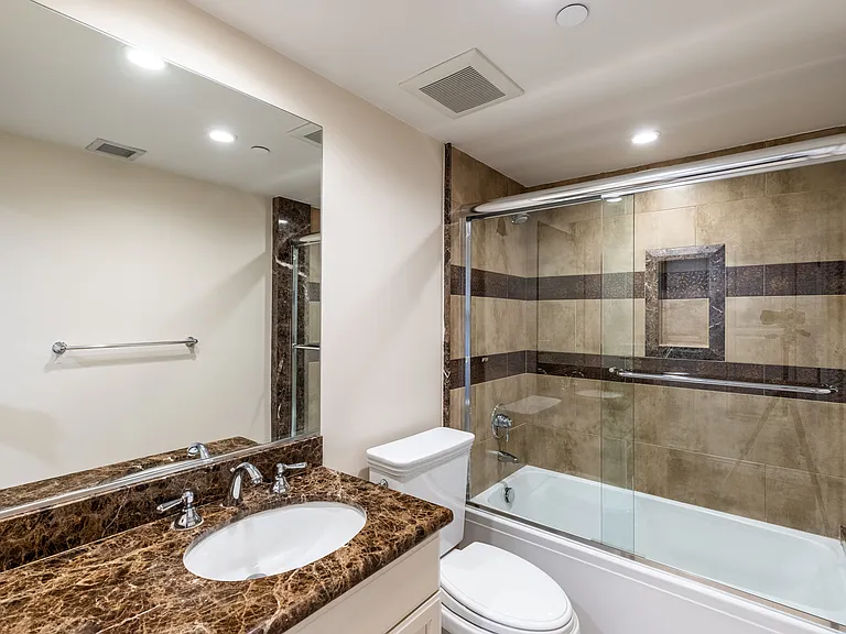 10707 W Missouri Ave #301 — Photo 20