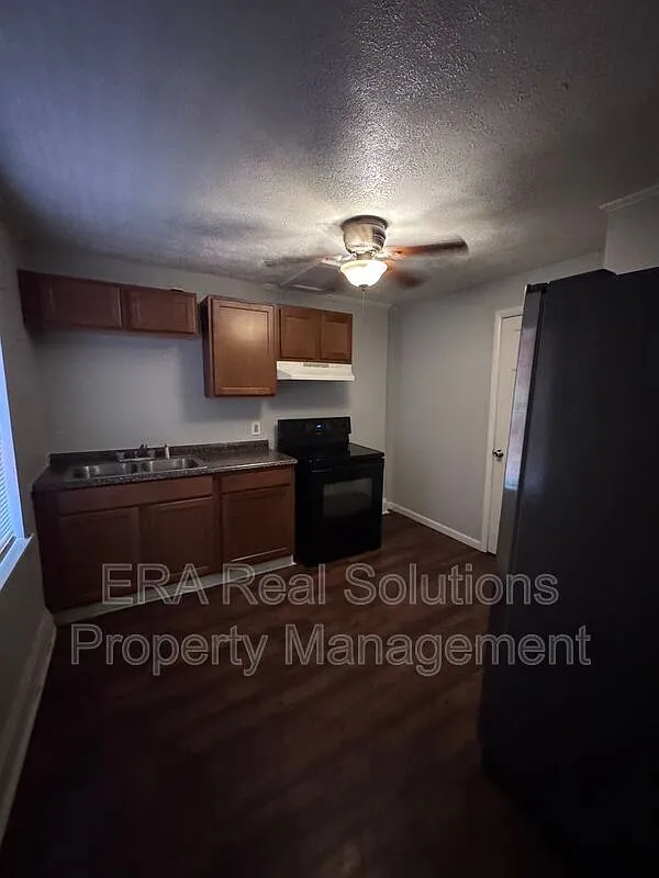 1 bed, 1.0 bath, $1,200 — Photo 4