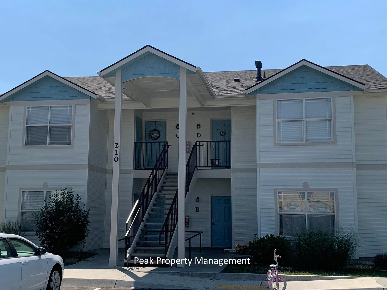 2 bed, 895 sqft, $1,295 — Photo 1