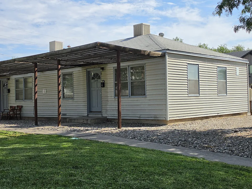 1254 Elm Ave #1254
