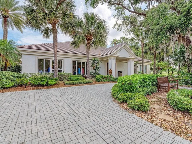 4610 Royal Dornoch Cir — Photo 38