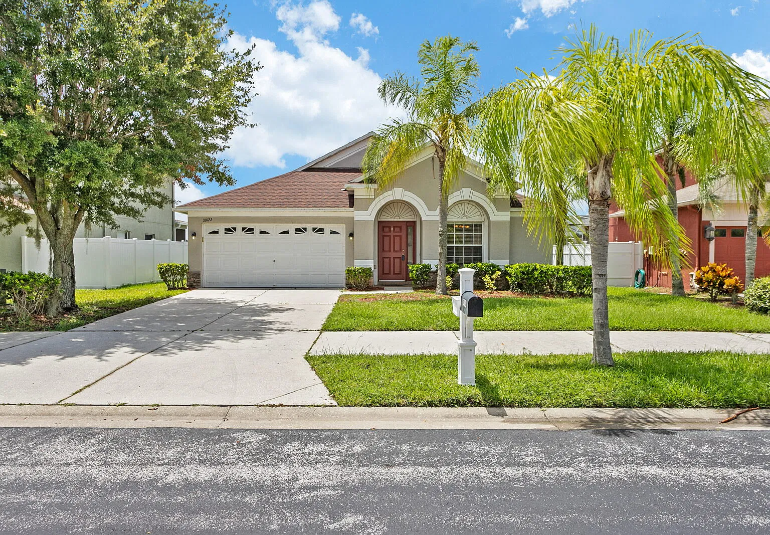 31022 Bridgegate Dr, Wesley Chapel, FL 33545 — Photo 1