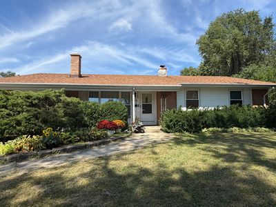 (Undisclosed Address), Elk Grove Village, IL, 60007