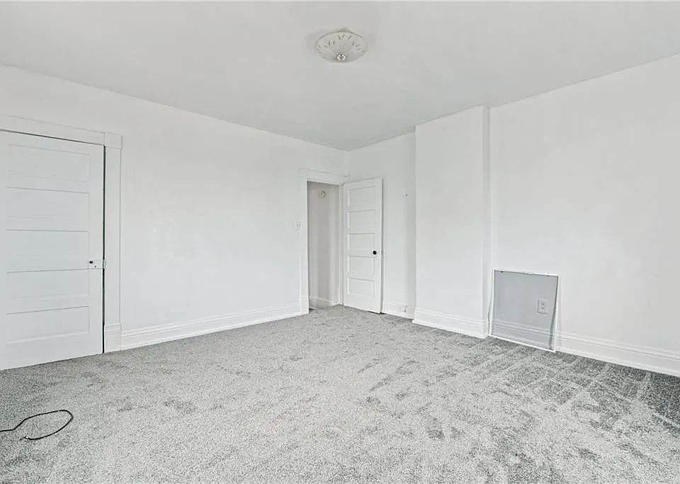 2nd image of 538 Conrad Ave #538
