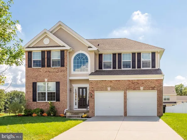 6 Kensington Ln, Berlin, NJ 08009